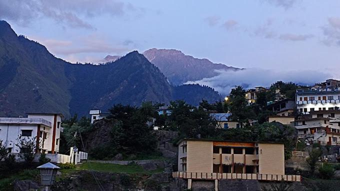 Nature Inn Homestay Joshīmath 外观 照片
